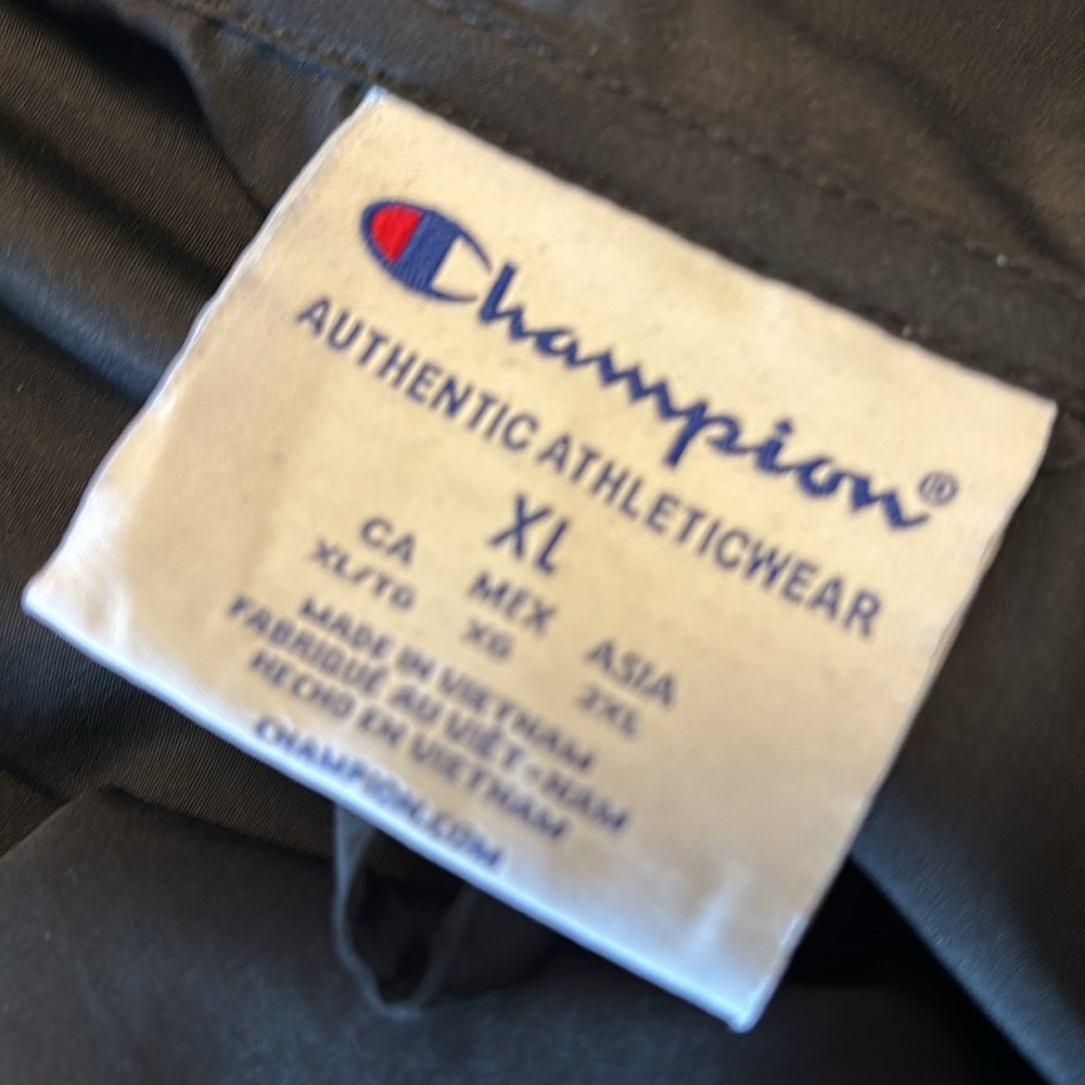 Champion Windbreaker - Picture 8 of 12